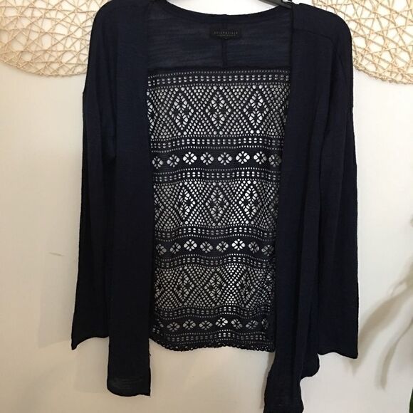 Aero Lite weight crochet back cardigan - Picture 4 of 6